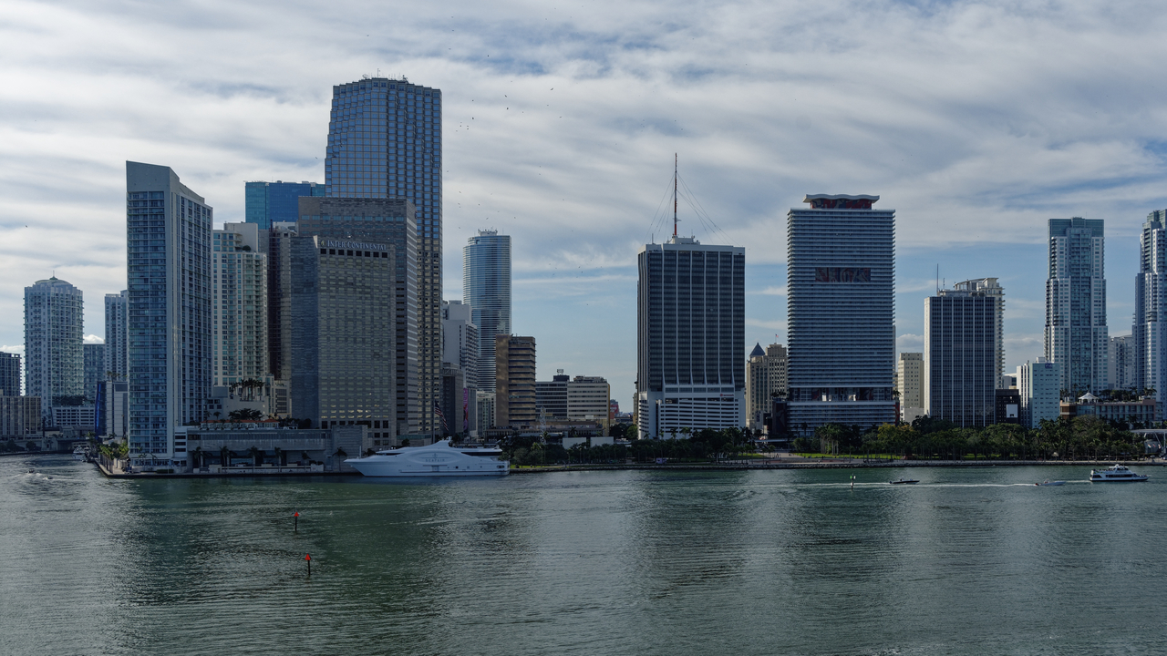 20171224 011 4281  Viking Sky, Port Miami, Florida, United States